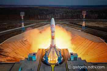 Russia Launches 36 UK Telecom and Internet Satellites on Board Soyuz Rocket