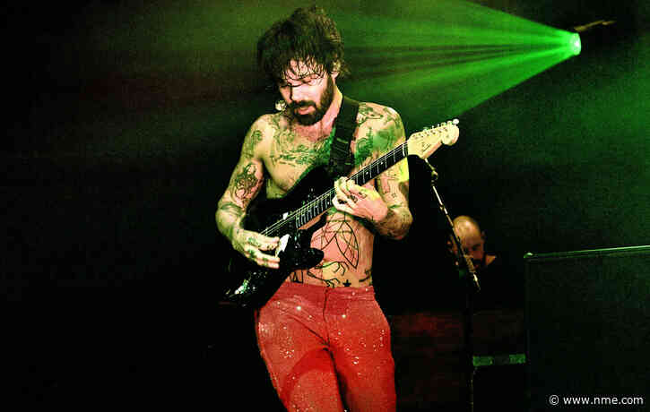 Biffy Clyro reschedule huge Glasgow show with Yungblud, Frank Carter and Porridge Radio
