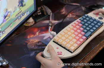 A modder transformed a GameCube controller into a gorgeous mechanical keyboard