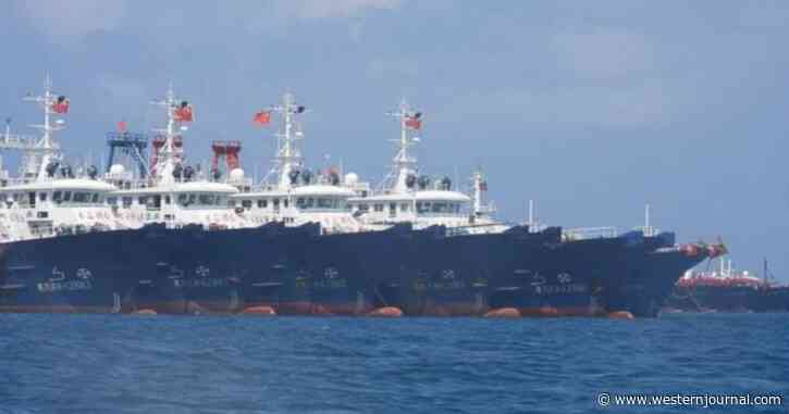 China Bears Down on US Ally, Fleet of 200 Chinese Vessels Spotted in Formation