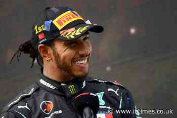 F1: Lewis Hamilton confirms play to stay longer