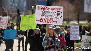 Marketplace attended a COVID-19 conspiracy boot camp to see how instructors are targeting vaccine skeptics