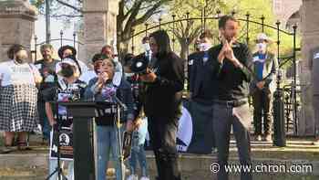 Protestors rally outside Texas Capitol in support of George Floyd Act