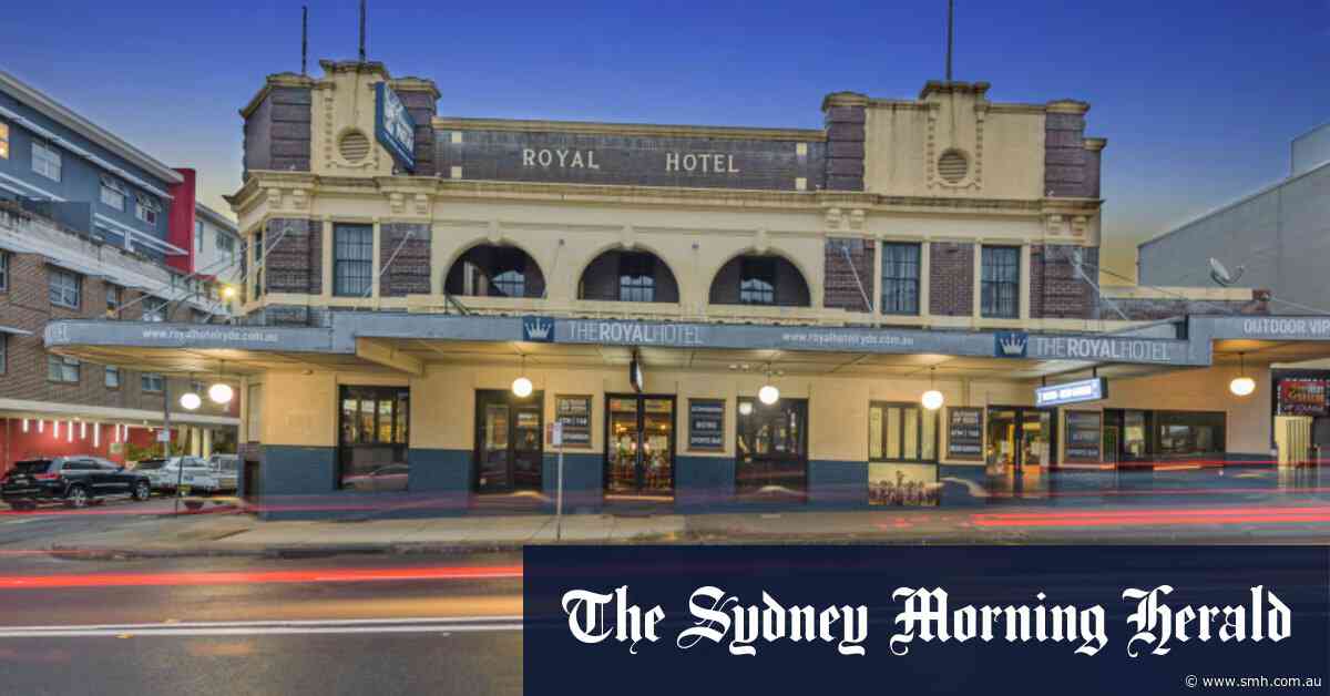 Former Wallaby Bill Young splashes $37m on Sydney hotel