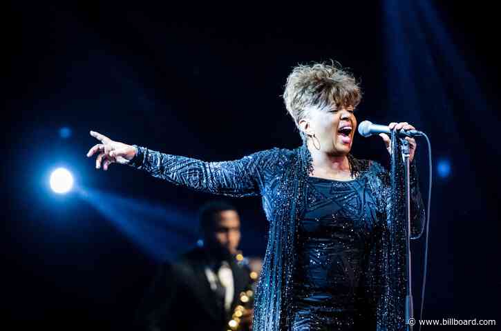 Taylor Swift Supports Anita Baker in Masters Fight: ‘I’m Cheering You On’