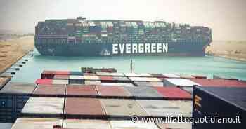 Canale di Suez fermo per settimane: merci bloccate e costi di trasporto tra Asia ed Europa in salita - Il Fatto Quotidiano