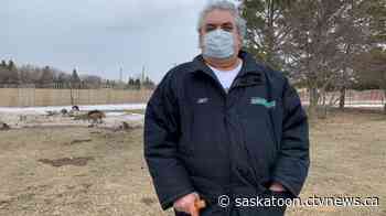 'It’s false hope': Saskatoon man frustrated trying to book COVID-19 vaccination