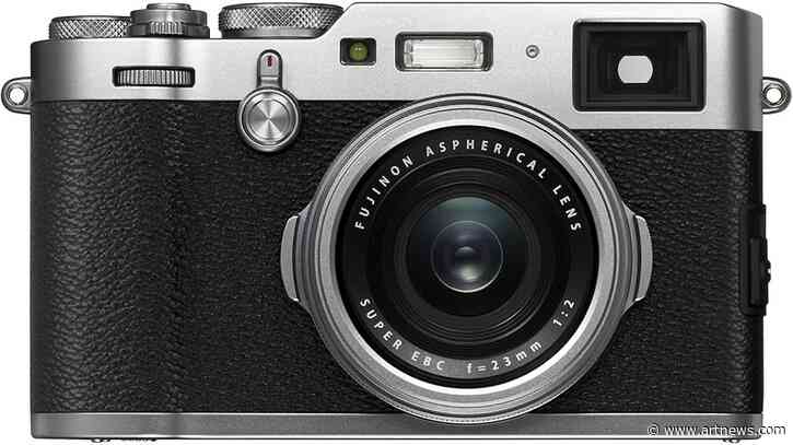 The Best Midrange Point-and-Shoot Digital Cameras for Artists