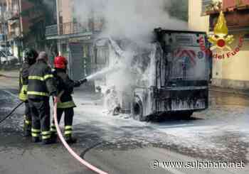Soliera, spazzatrice stradale avvolta dalle fiamme - SulPanaro