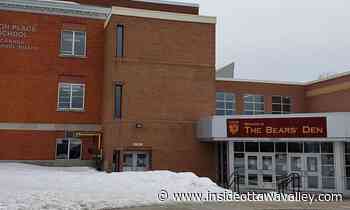 News 2 cases added to COVID-19 outbreak at Carleton Place High School - Ottawa Valley News