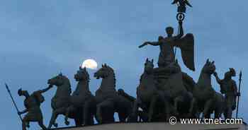 Earth Hour 2021: Turn off your lights, use COVID lessons to heal planet     - CNET