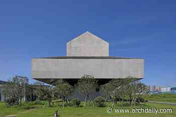 Ourdoor Performance Art Center of “Peony Pavilion” Drama / DAQI ARCHITECTS, China Architecture Design & Research Group - ArchDaily