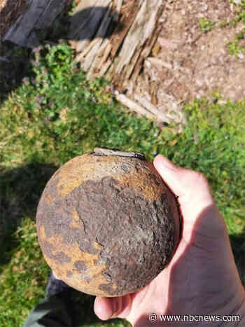 Bomb squad detonates live Civil War cannonball found in Maryland