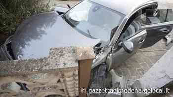 Soliera. L'auto è senza controllo Nella carambola ferite madre e figlia - La Gazzetta di Modena