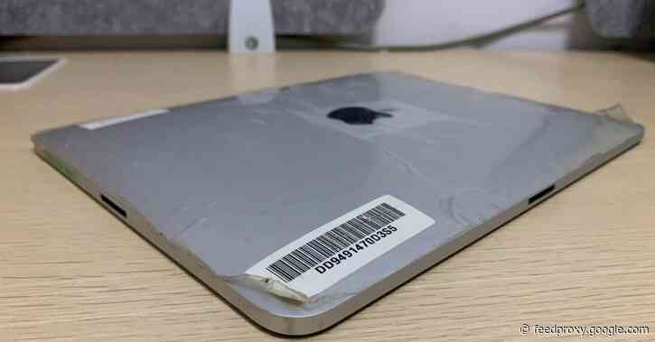 New first-gen iPad prototype images detail how Apple considered a ‘dual dock’ design