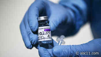 Canada pauses AstraZeneca COVID-19 vaccine for people under 55