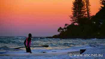 Gold Coast tourism 'still holding on' as lockdown uncertainty hampers 'critical' Easter