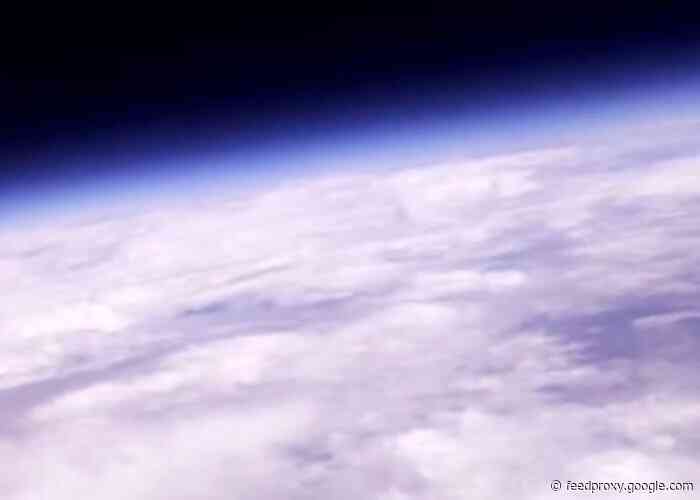 Raspberry Pi Zero captures photos from 100,000 feet above the earth