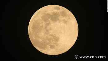 The full 'worm moon' helped break the logjam in the Suez Canal