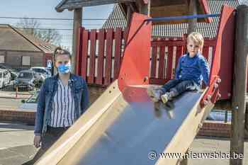 Een kindje in opvang basisschool De Bever - Het Nieuwsblad