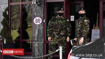 Covid-19: Two found after people flee Dublin hotel quarantine