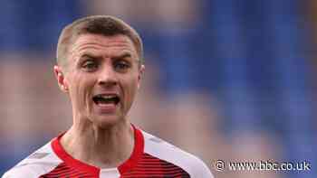 Jordan Rossiter: Fleetwood Town midfielder signs new deal to summer 2023
