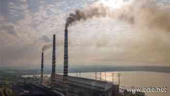 Report: Investors ditching fossil fuel stocks as value drops by billions of dollars