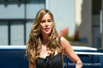 Sofia Vergara Teams Black Platform Heels With a Flowy Dress in This Pattern That Always Works for Spring - Footwear News