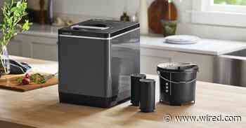 This Countertop Composter Turns Table Scraps Into Plant Food