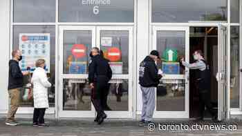Toronto could lower COVID-19 vaccine eligibility age to 60 'very soon,' mayor says
