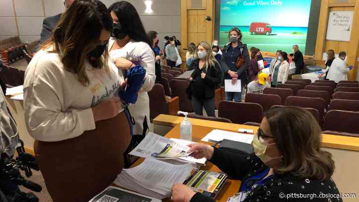 Expectant Moms Get COVID-19 Vaccination At Special Clinic Held At UPMC Magee-Womens Hospital