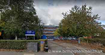 Woman hurt as 'parents and pupils brawl' outside Dudley school - Birmingham Live
