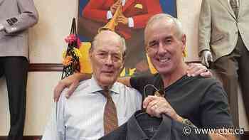 Saskatoon menswear mainstay Elwood Flynn retiring at 91