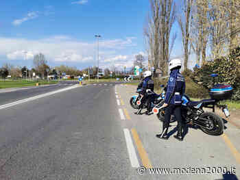 Carpi: sfreccia a 100 km all'ora su un ciclomotore “truccato” - Modena 2000