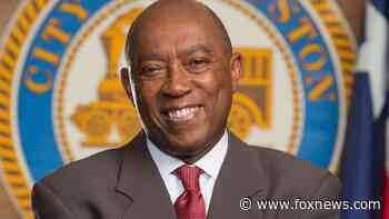 Houston’s Democrat mayor facing possible referendum on his powers after 35,000 signatures collected: report - Fox News