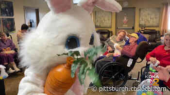 Easter Bunny Surprises Residents Of Grandview Estates In Elizabeth