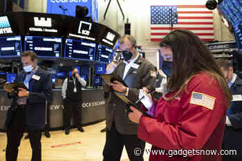 S&P 500 rides Microsoft, Amazon to record close above 4,000