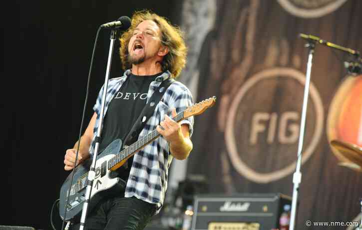 Pearl Jam are streaming their 2010 Hard Rock Calling gig in full this weekend
