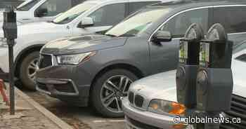 Regina curbside pickup customers won’t need to plug meters downtown: city - Global News