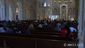 After year of pandemic darkness, North Carolina churches welcome Easter's promise of light