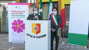 Clusone, il presidente di Regione Lombardia in visita al centro vaccinale - MyValley.it
