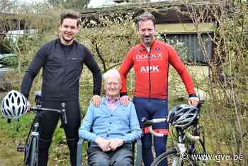 Zoon en kleinzoon fietsen Mont Ventoux op voor zieke opa - Gazet van Antwerpen