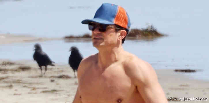 Orlando Bloom Bares His Shirtless Bod at the Beach!