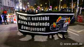 Hamburg: Bis zu 250 Menschen protestieren gegen Corona-Ausgangssperre - DIE WELT