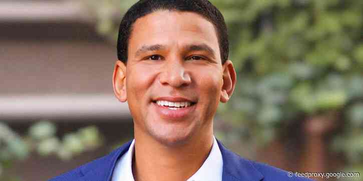 6 important things everyone should know about Robert Reffkin, who left a successful career at Goldman Sachs to take a chance on real estate - and is now poised to become America's youngest Black billionaire