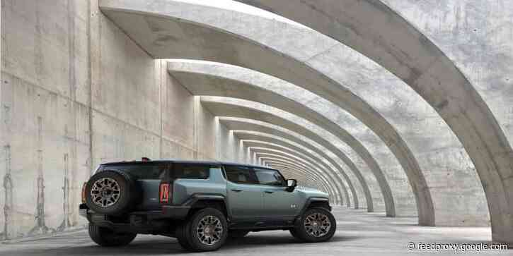 General Motors has unveiled a new all-electric Hummer SUV to accompany the EV pickup due in the fall