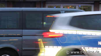 Hamburg: Mann stirbt nach Krampfanfall im Polizeiwagen - t-online - Hamburg