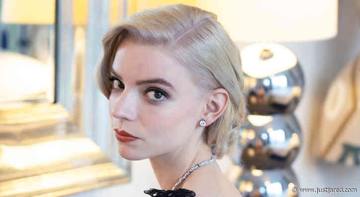 Anya Taylor-Joy Wins for 'The Queen's Gambit' at SAG Awards 2021!