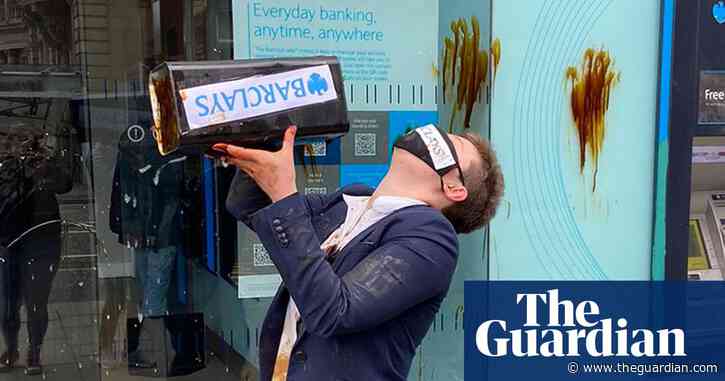 Extinction Rebellion to step up campaign against banking system