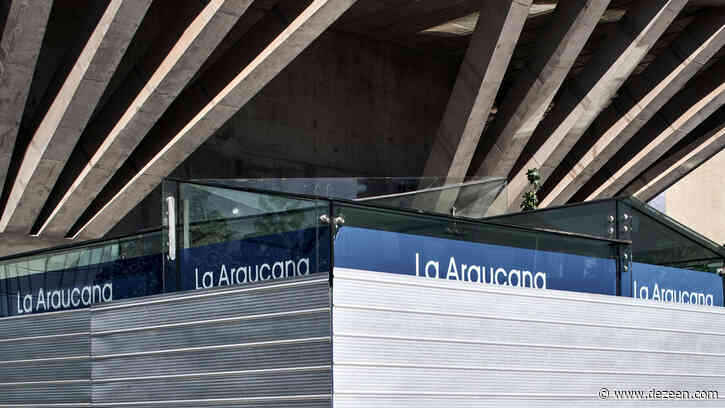 Cristobal Palma documents streets of Santiago during protests